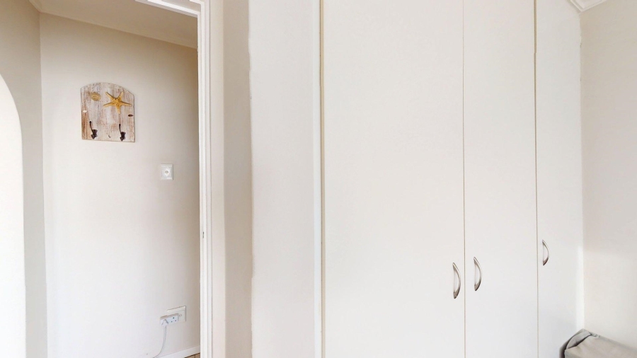 1 Bedroom Property for Sale in Brookes Hill Eastern Cape
